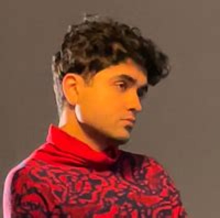 Hire Dhruv for a Corporate Event or Performance Booking.